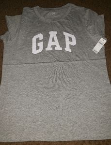 NWT Grey GAP tshirt L